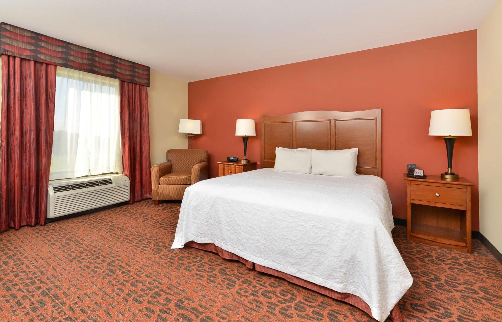 Hampton Inn Clinton Exterior photo