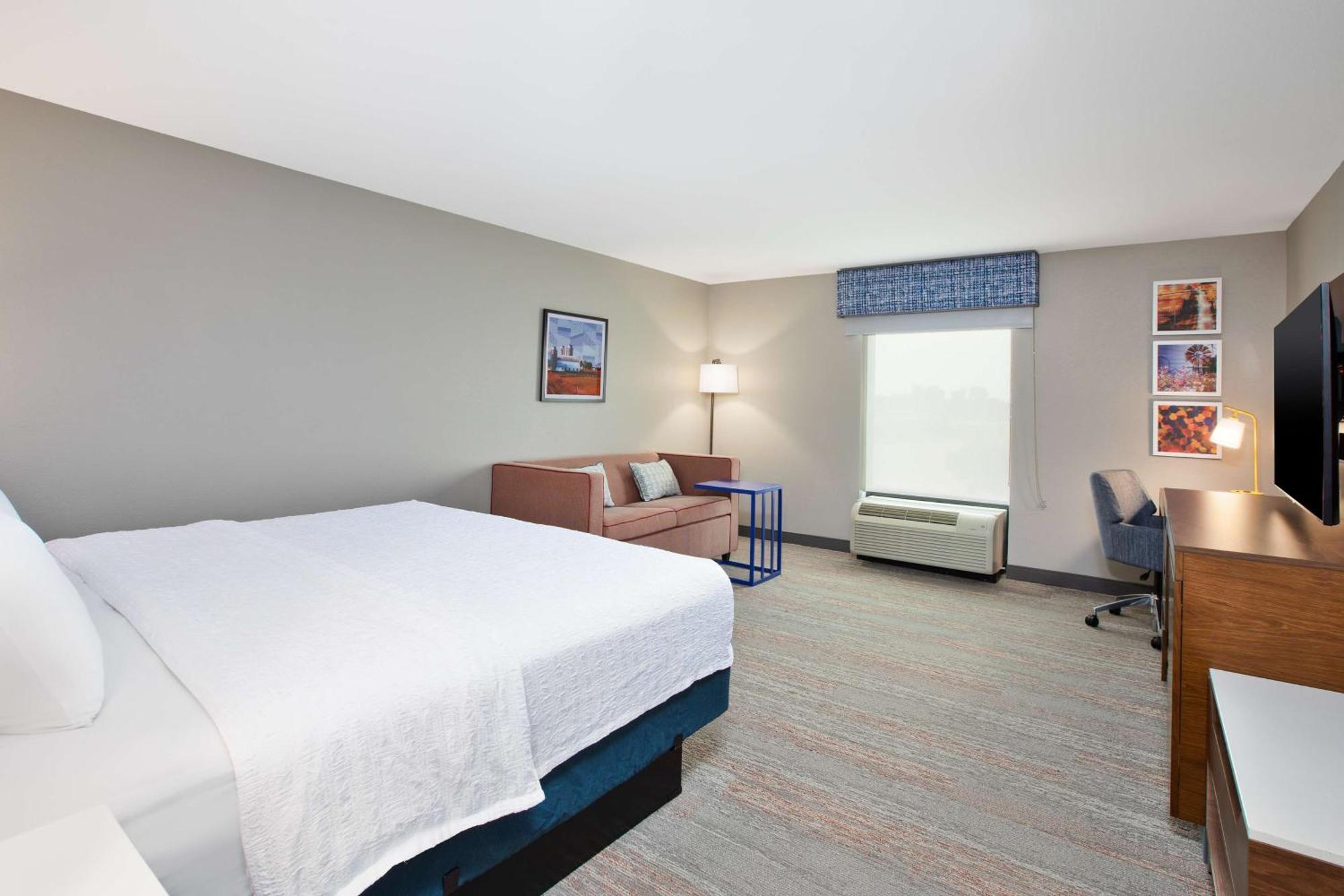 Hampton Inn Clinton Exterior photo
