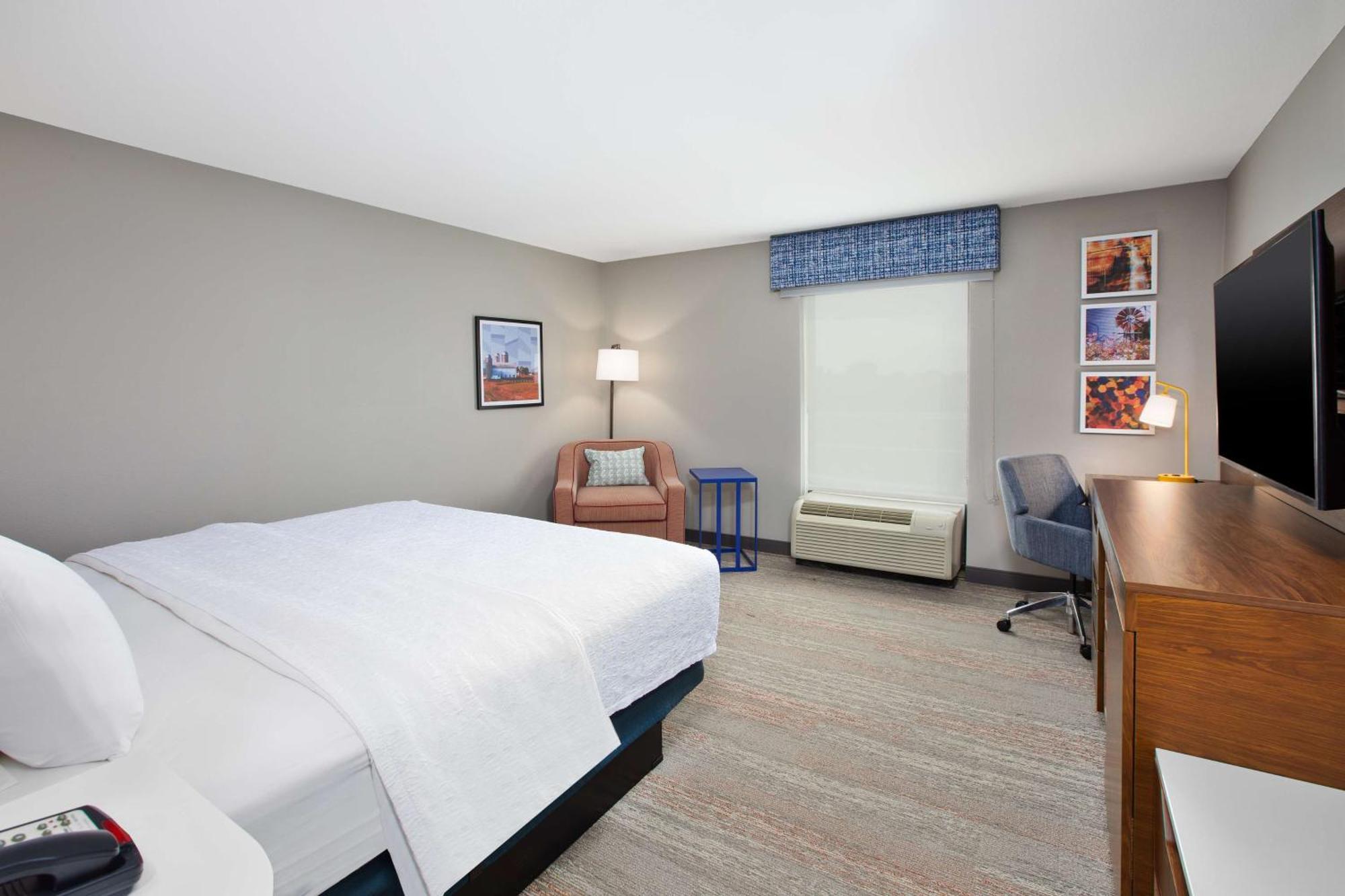 Hampton Inn Clinton Exterior photo