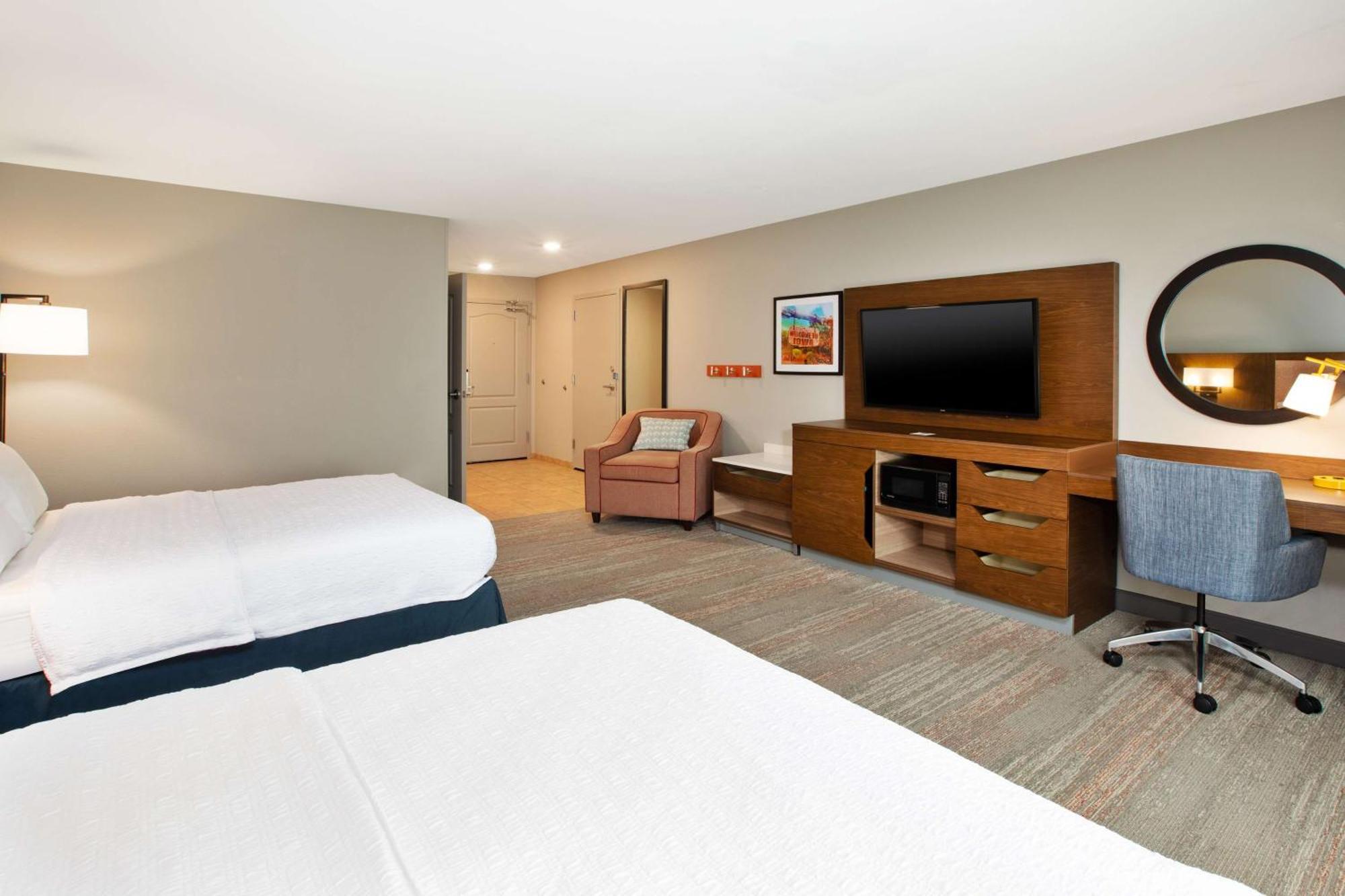 Hampton Inn Clinton Exterior photo