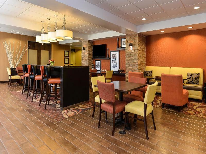 Hampton Inn Clinton Exterior photo